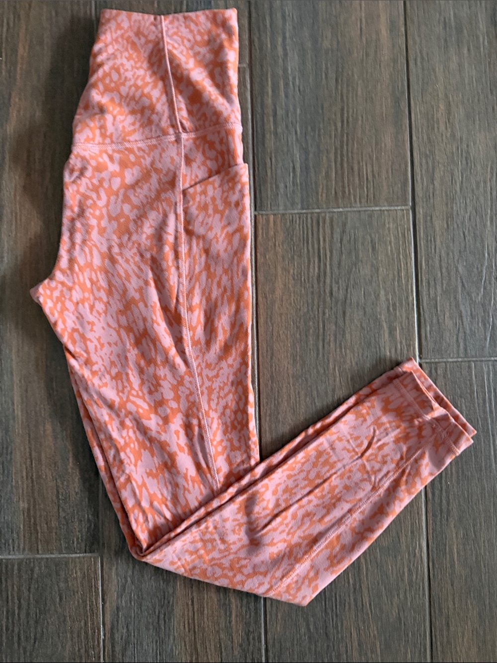 Athleta Salutation Stash High Rise 7/8 Leggings